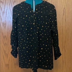 Black tunic w unique sleeves